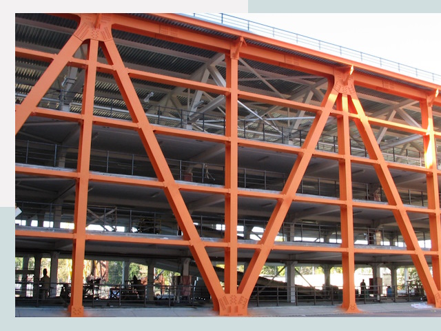 Многоуровневые паркинги в Геленджик от 624 руб.