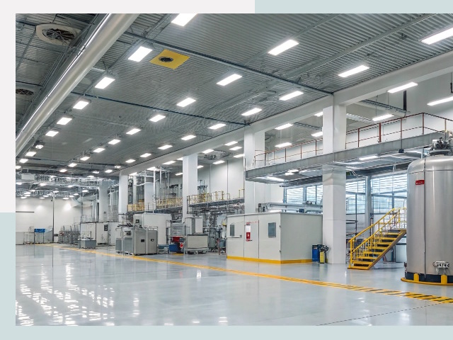 Освещение ангаров в Геленджике от 624 руб. - Эффективные решения